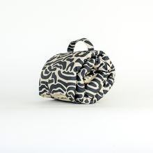 Load image into Gallery viewer, HAPPY POUCH CLUB — BABY BLANKET