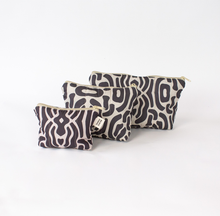 이미지를 갤러리 뷰어에 로드 , HAPPY POUCH CLUB — SMALL ZIPPY PUFFY POUCH