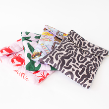 Cargar imagen en el visor de la galería, HAPPY POUCH CLUB — PUFFY LAPTOP POUCH