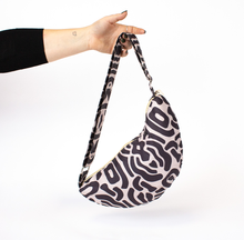 画像をギャラリービューアに読み込む, HAPPY POUCH CLUB — PUFFY SLINGY BAG