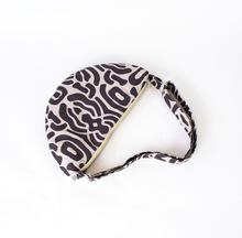 画像をギャラリービューアに読み込む, HAPPY POUCH CLUB — PUFFY SLINGY BAG