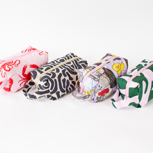 画像をギャラリービューアに読み込む, HAPPY POUCH CLUB — LARGE PUFFY TOILETRY POUCH