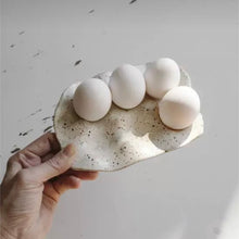 将图片加载到图库查看器,Hand building Pottery Class