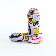 Load image into Gallery viewer, HAPPY POUCH CLUB -
OVEN GLOVE