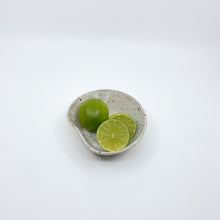 将图片加载到图库查看器,PINCHED HAND BOWL