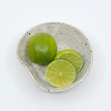 将图片加载到图库查看器,PINCHED HAND BOWL