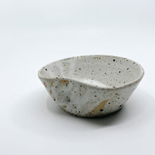 将图片加载到图库查看器,PINCHED HAND BOWL