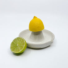 将图片加载到图库查看器,WHITE LEMON SQUEEZER