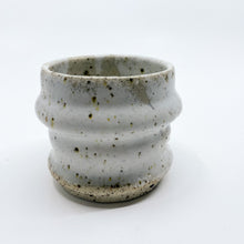 画像をギャラリービューアに読み込む, DRIPPY WHITE CURVY MUG