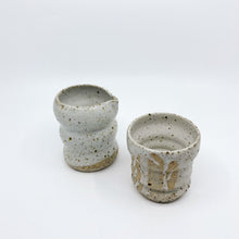 이미지를 갤러리 뷰어에 로드 , DRIPPY CURVY JUG