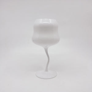 Twist and Flow Wine Glass