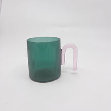 将图片加载到图库查看器，Archway Glass Mug
