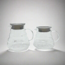 将图片加载到图库查看器，product photo of the large and small glass coffee jugs
