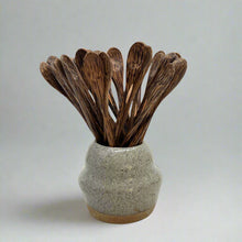 将图片加载到图库查看器，Product photo for Long Handled wooden spoons. Multiple spoons sitting in ceramic vase
