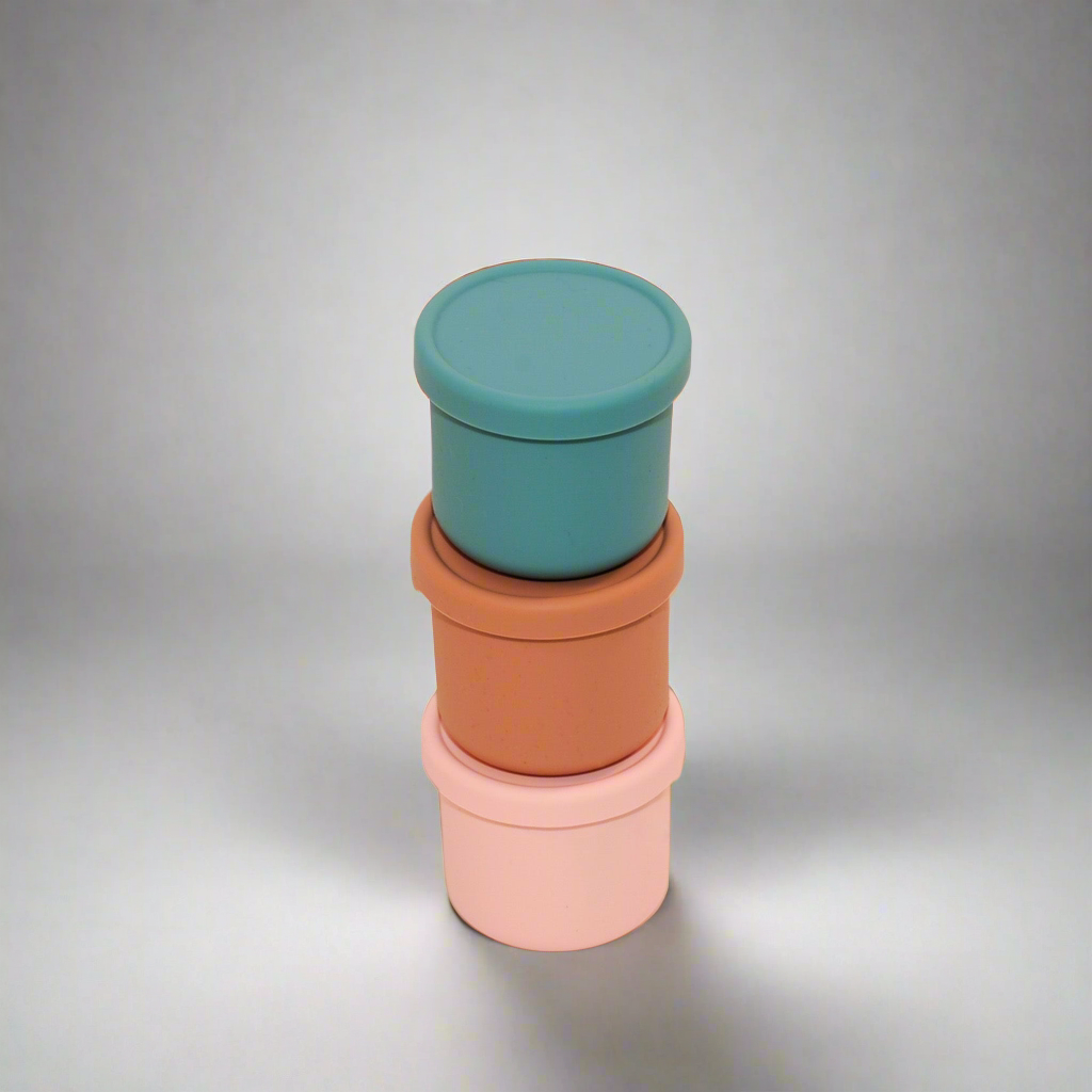 UNBREAKABLE LEAK PROOF SILICONE SNACK CONTAINER