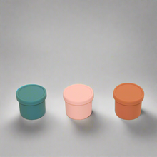 Cargar imagen en el visor de la galería, UNBREAKABLE LEAK PROOF SILICONE SNACK CONTAINER
