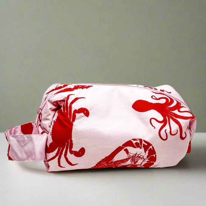 Big Bite Studios_puffy toiletry bag