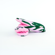 Load image into Gallery viewer, HAPPY POUCH CLUB - 
OVEN GLOVE

