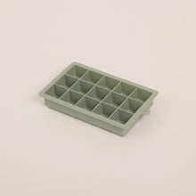 Charger l&#39;image dans la galerie, SILICONE ICE CUBE TRAYS - 6 LARGE BLOCKS
