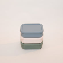 Charger l&#39;image dans la galerie, SILICONE BENTO LUNCHBOX | UNBREAKABLE LEAK PROOF - 3 SECTION
